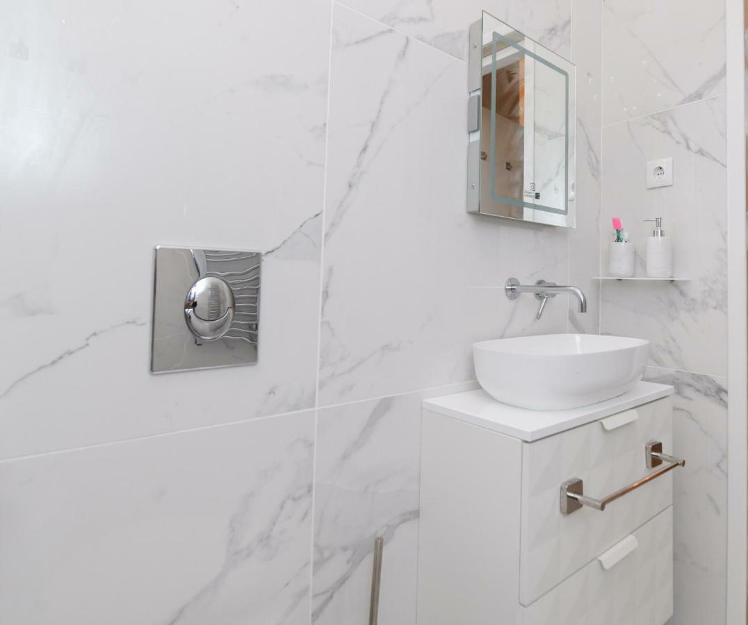 Apartman Classic Luxury With Jacuzzi & Sauna Raday Utca Budapest