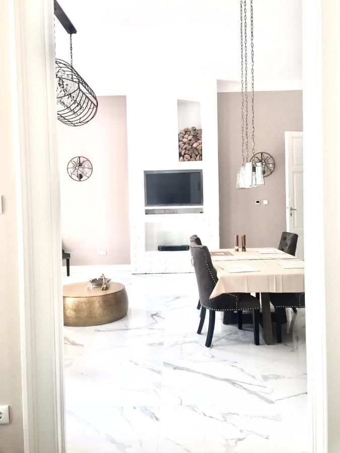 Classic Luxury With Jacuzzi & Sauna Raday Utca Apartman *